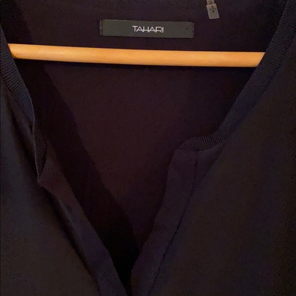 Layered lightweight Tahari dress - Picture 2 of 3